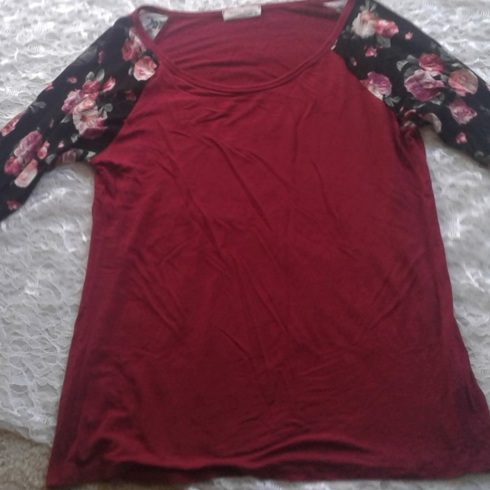 Floral Long Sleeve Top (Twenty22)